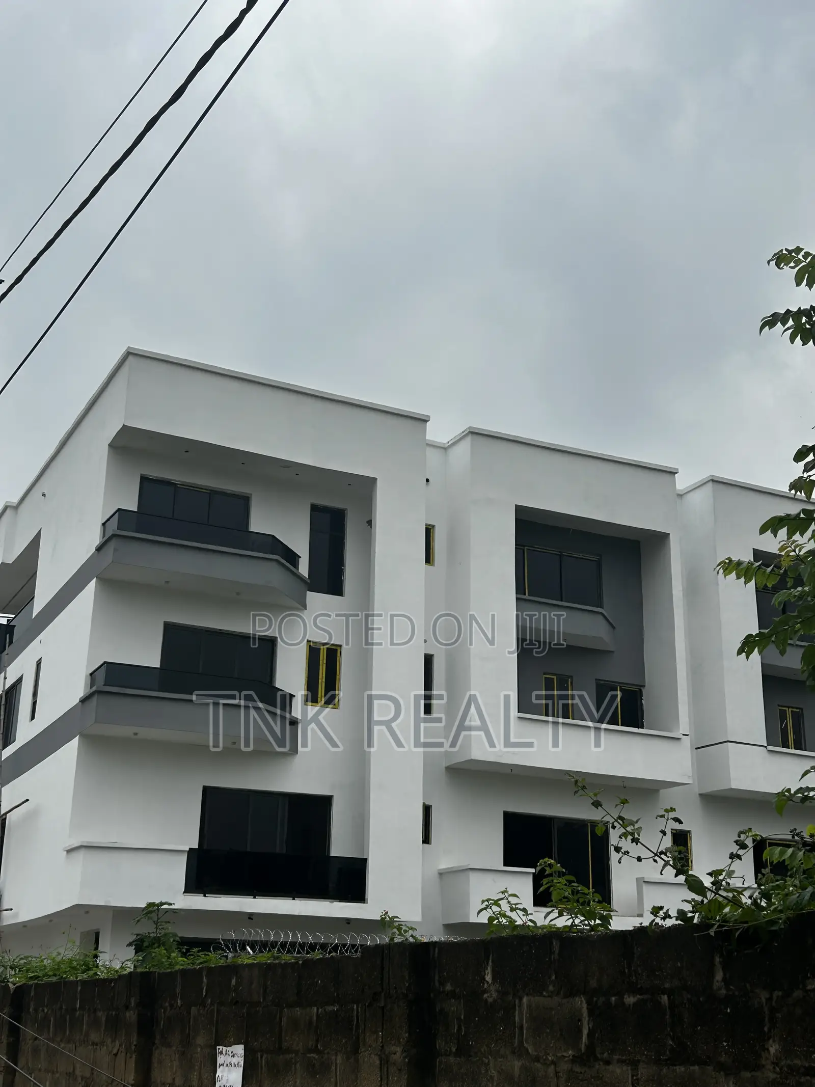 Furnished 5bdrm Townhouse/Terrace in Katampe for sale in Katampe