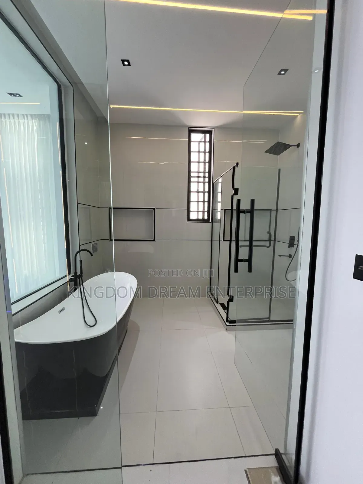 5bdrm Duplex in Orchid Lekki Lagos for sale in Lekki Expressway