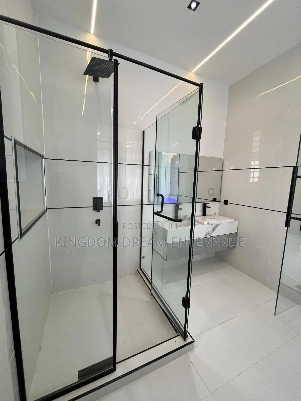5bdrm Duplex in Orchid Lekki Lagos for sale in Lekki Expressway