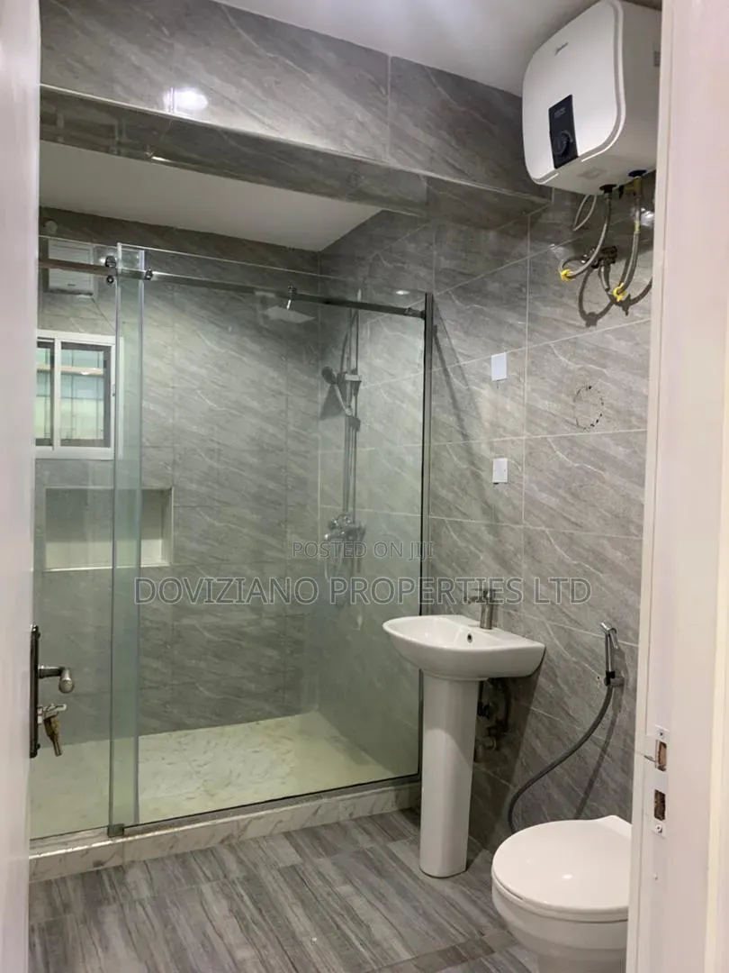 2bdrm Apartment in Ahmadu Bello Way for rent in Ahmadu Bello Way