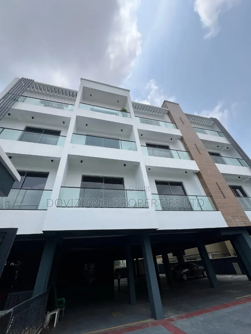 3bdrm Apartment in Lekki Phase 1 for sale in Lekki Phase 1