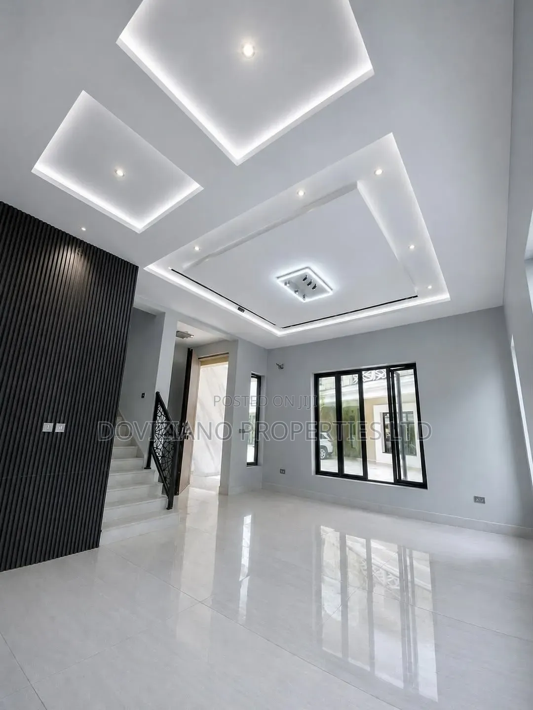 5bdrm Duplex in Parkview Estate for sale in Parkview Estate