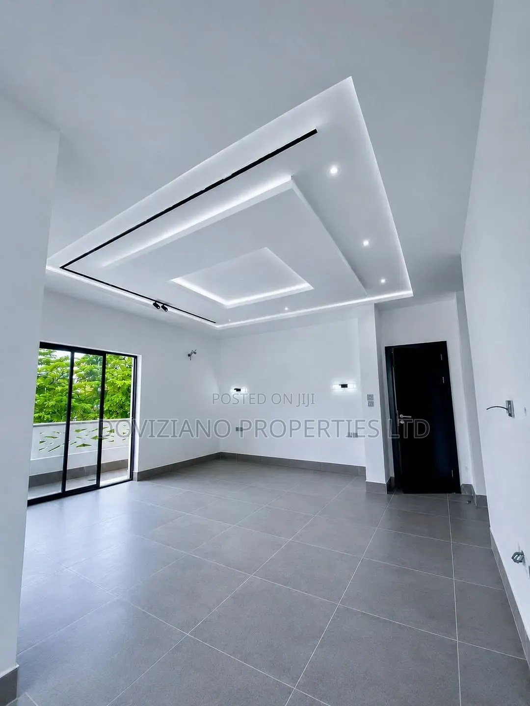 5bdrm Duplex in Parkview Estate for sale in Parkview Estate