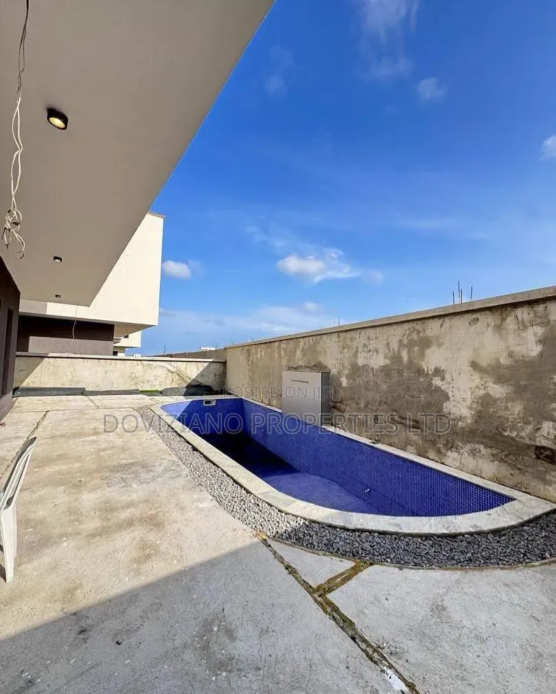 4bdrm Duplex in Lekki Phase 1 for sale in Lekki Phase 1