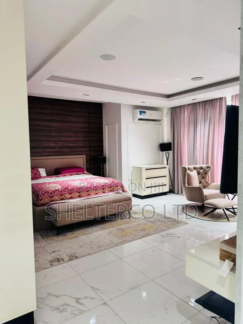 Furnished 3bdrm Apartment in Estate, Banana Island for sale in Banana Island