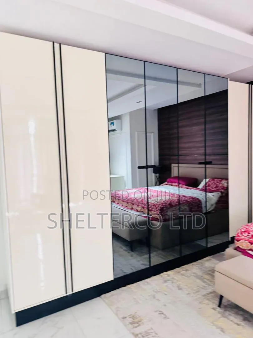 Furnished 3bdrm Apartment in Estate, Banana Island for sale in Banana Island