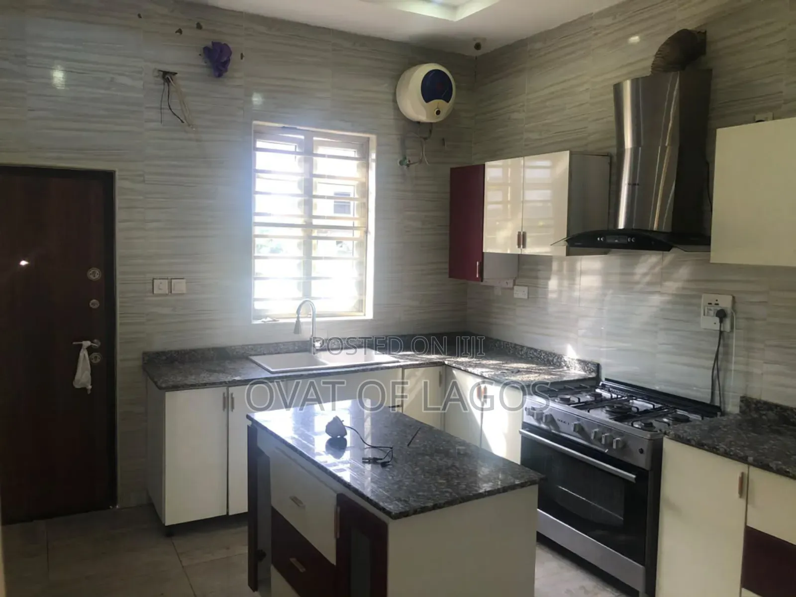 4bdrm Duplex in Ikota for rent in Ikota