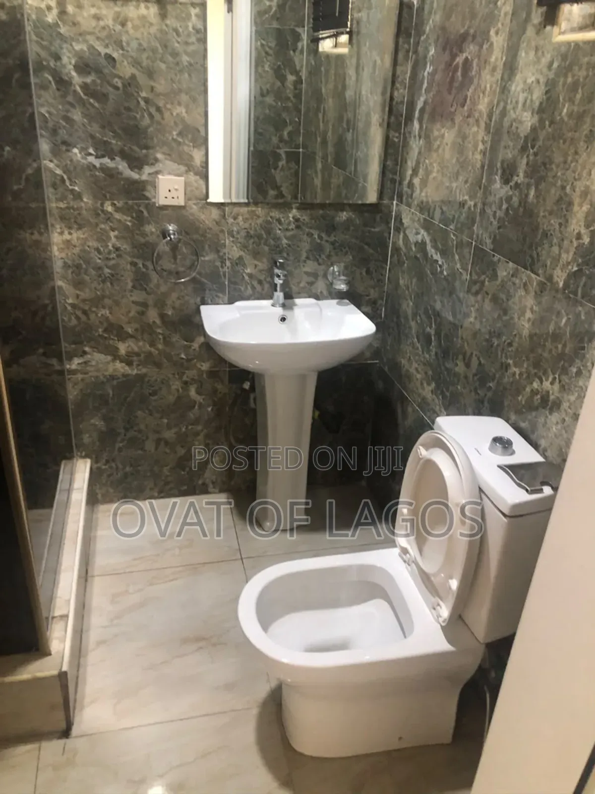4bdrm Duplex in Ikota for rent in Ikota