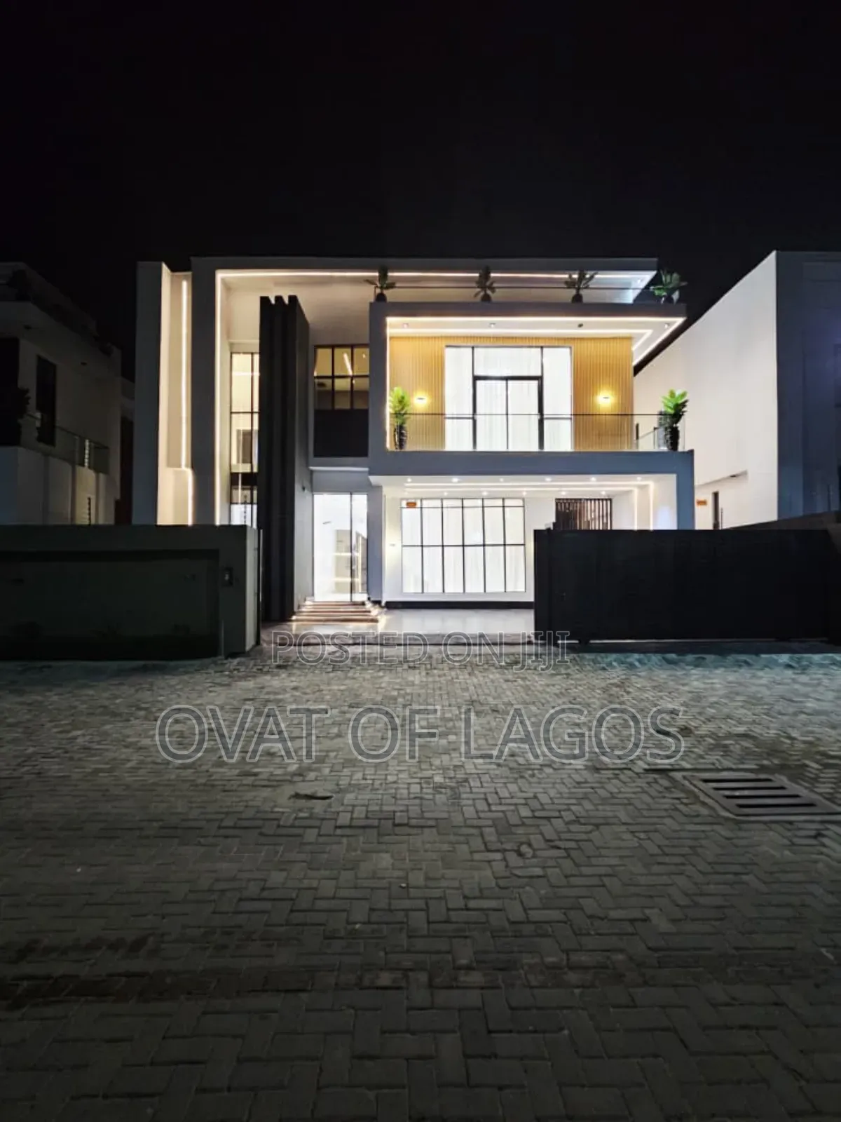 5bdrm Duplex in Harris Drive, VGC / Ajah for sale in VGC / Ajah