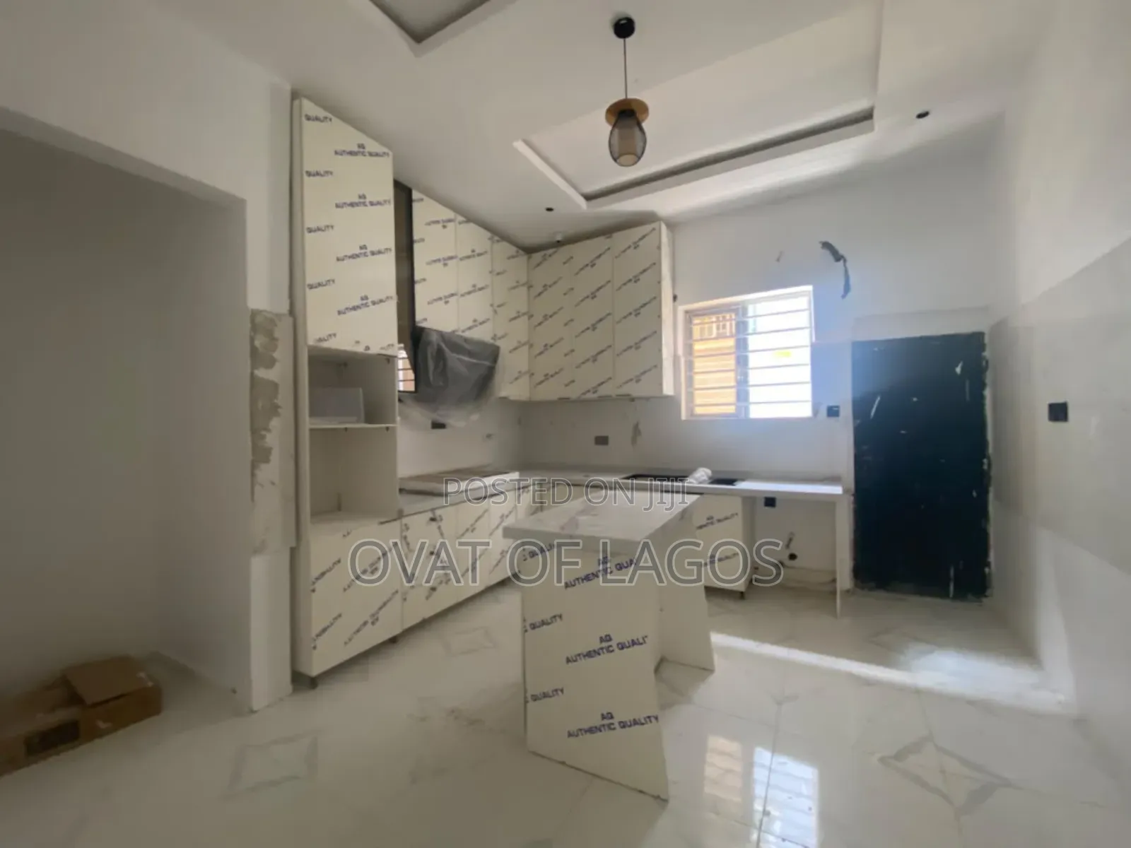 5bdrm Duplex in Ikota for sale in Ikota