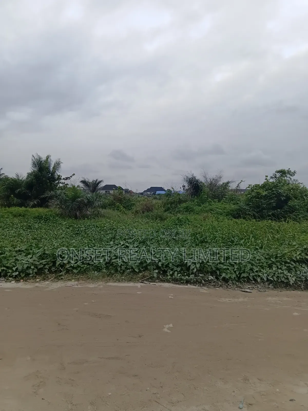 Over 100acres of Land for Smart Investors in Elerangbe