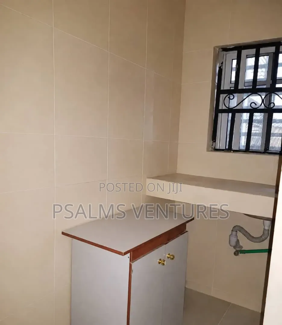 Furnished Mini Flat in Agege, Pen Cinema for rent in Pen Cinema
