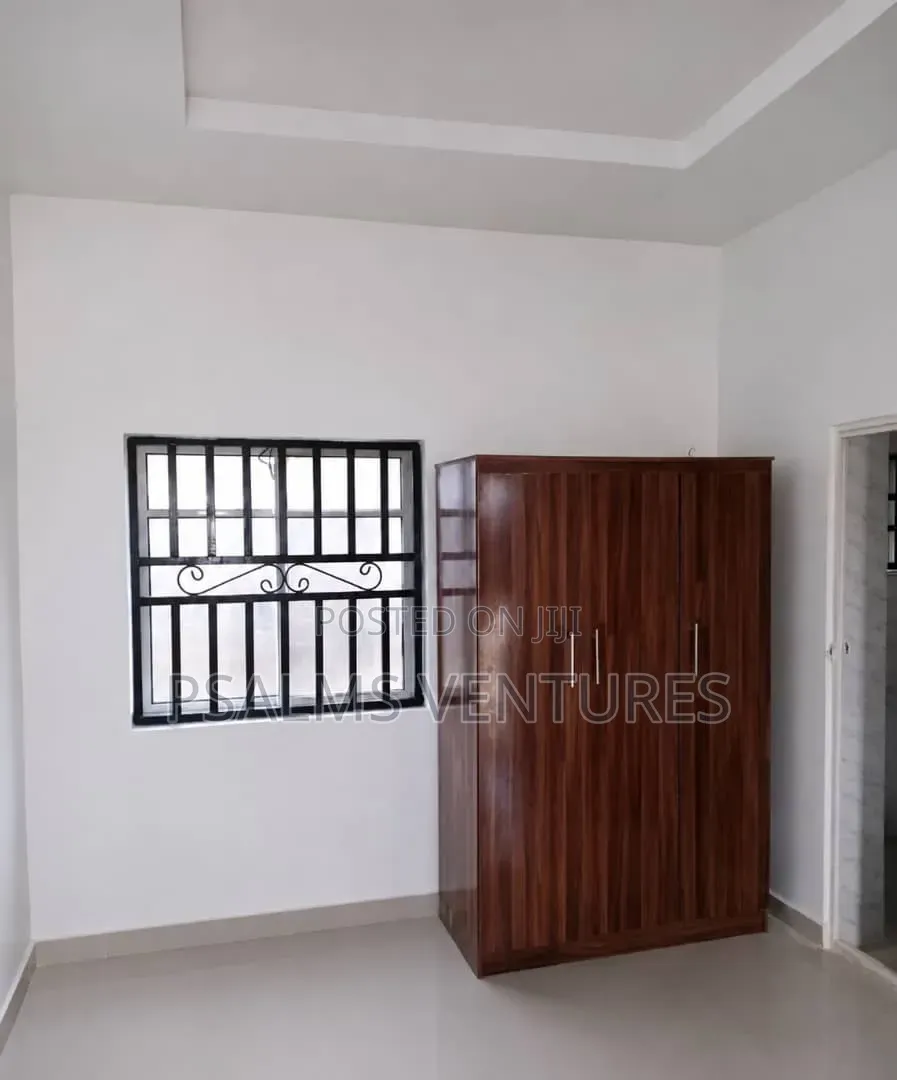 Furnished Mini Flat in Agege, Pen Cinema for rent in Pen Cinema