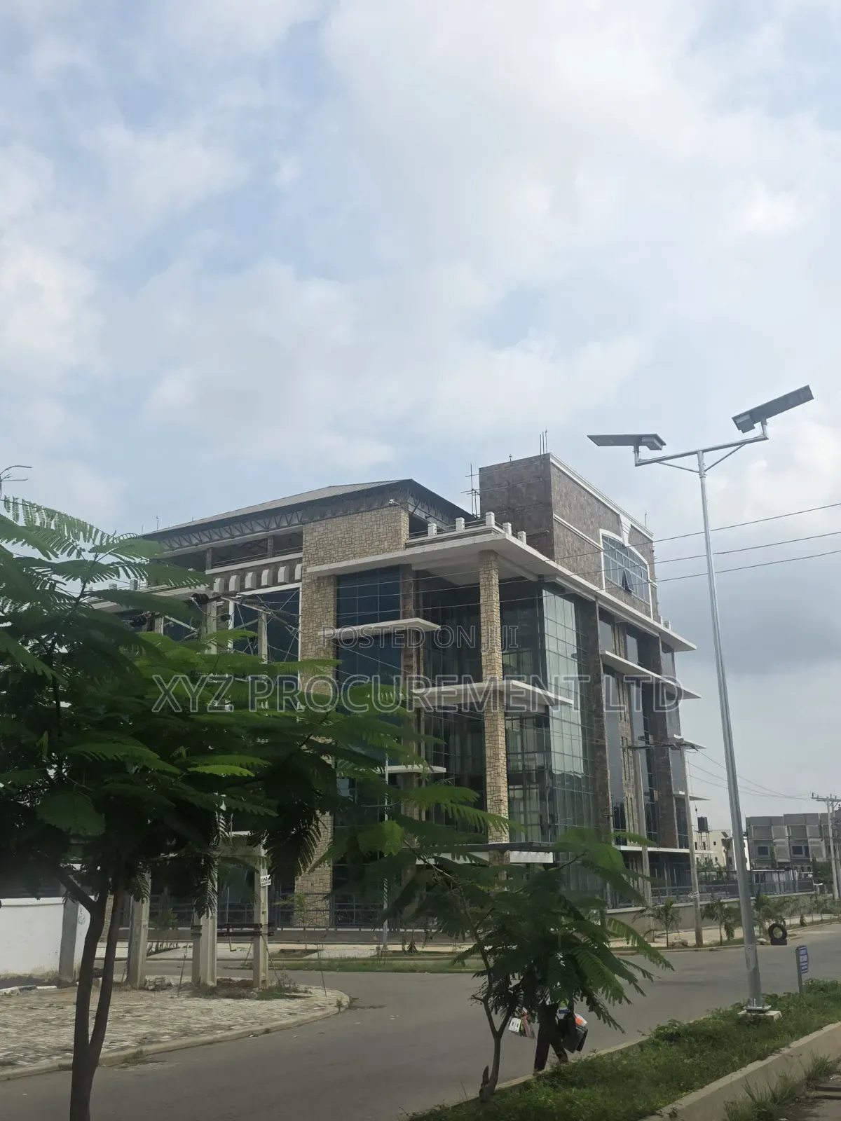 Massive Building for Sale in Jahi Main in Jahi