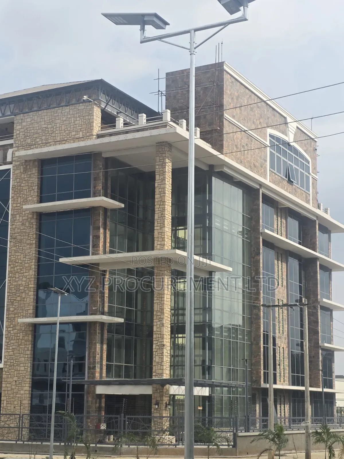 Massive Building for Sale in Jahi Main in Jahi