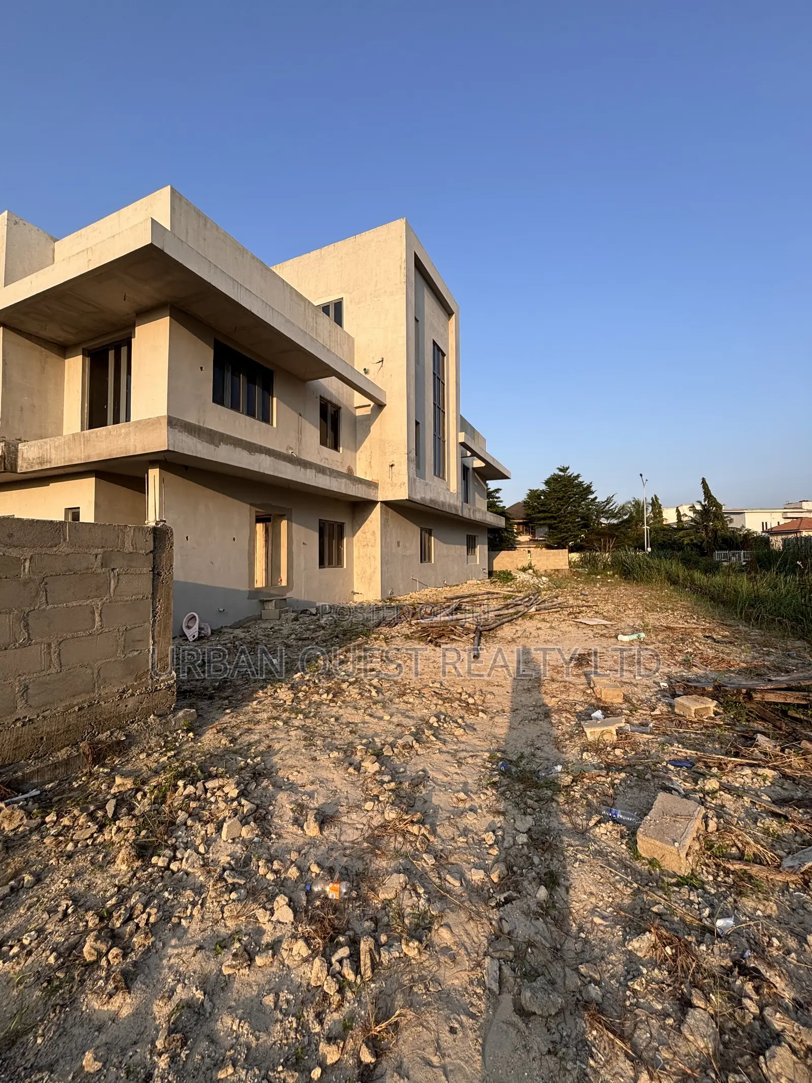 6bdrm Duplex in Pinnock Beach Estate, Osapa london for sale in Osapa london