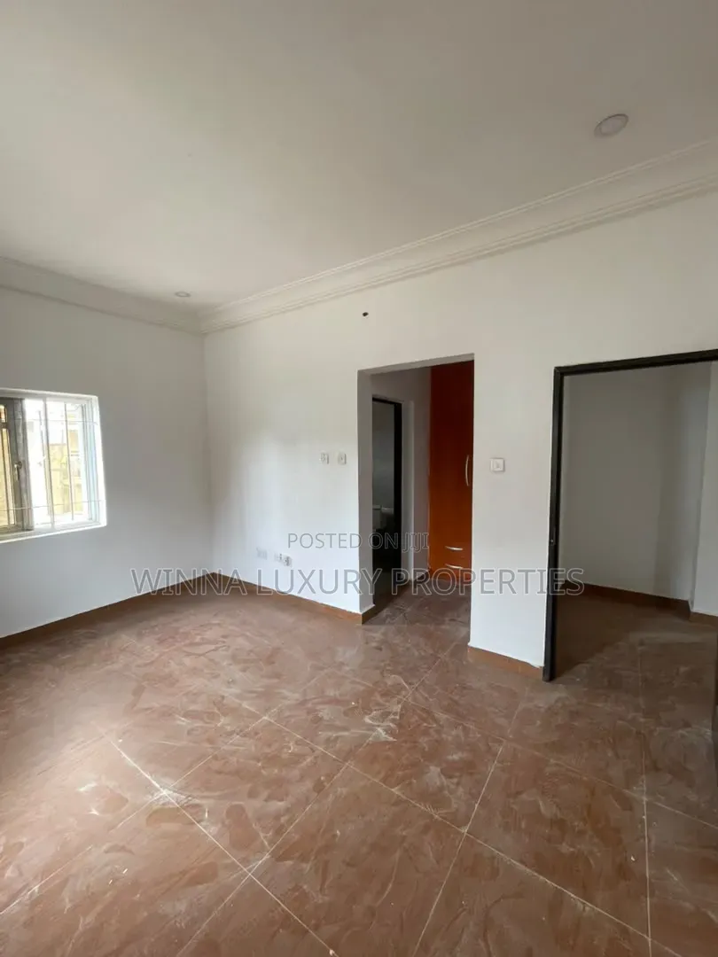 3bdrm Bungalow in Von Gargen City, Lugbe District for rent in Lugbe District