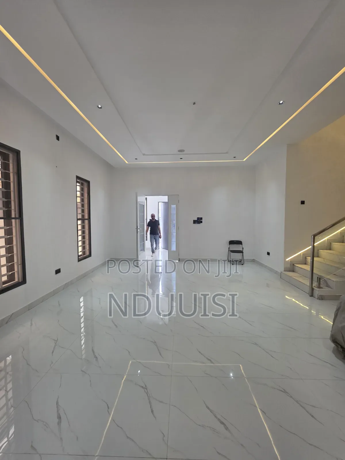 5bdrm Duplex in Apo Resettlement for sale in Apo Resettlement