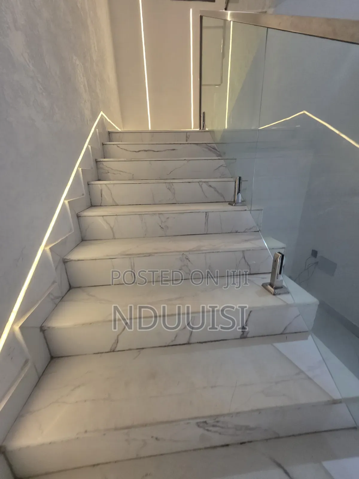 5bdrm Duplex in Apo Resettlement for sale in Apo Resettlement