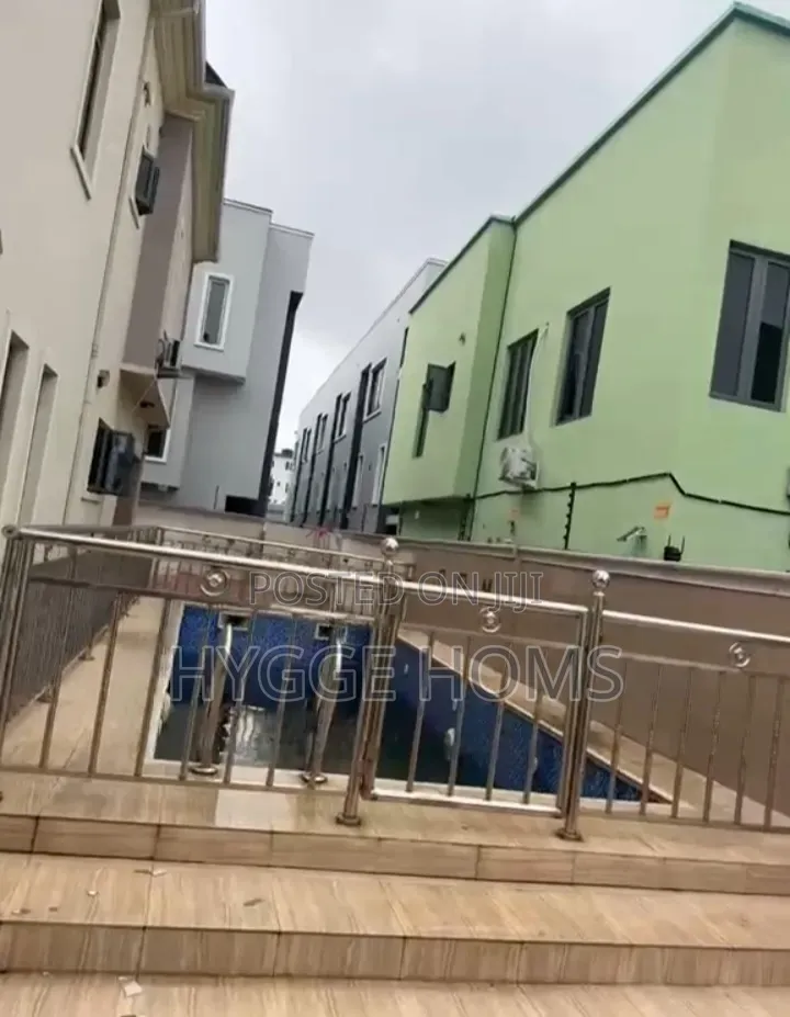 5bdrm Duplex in Dideolu Estate, Ogba GRA for sale in Ogba GRA