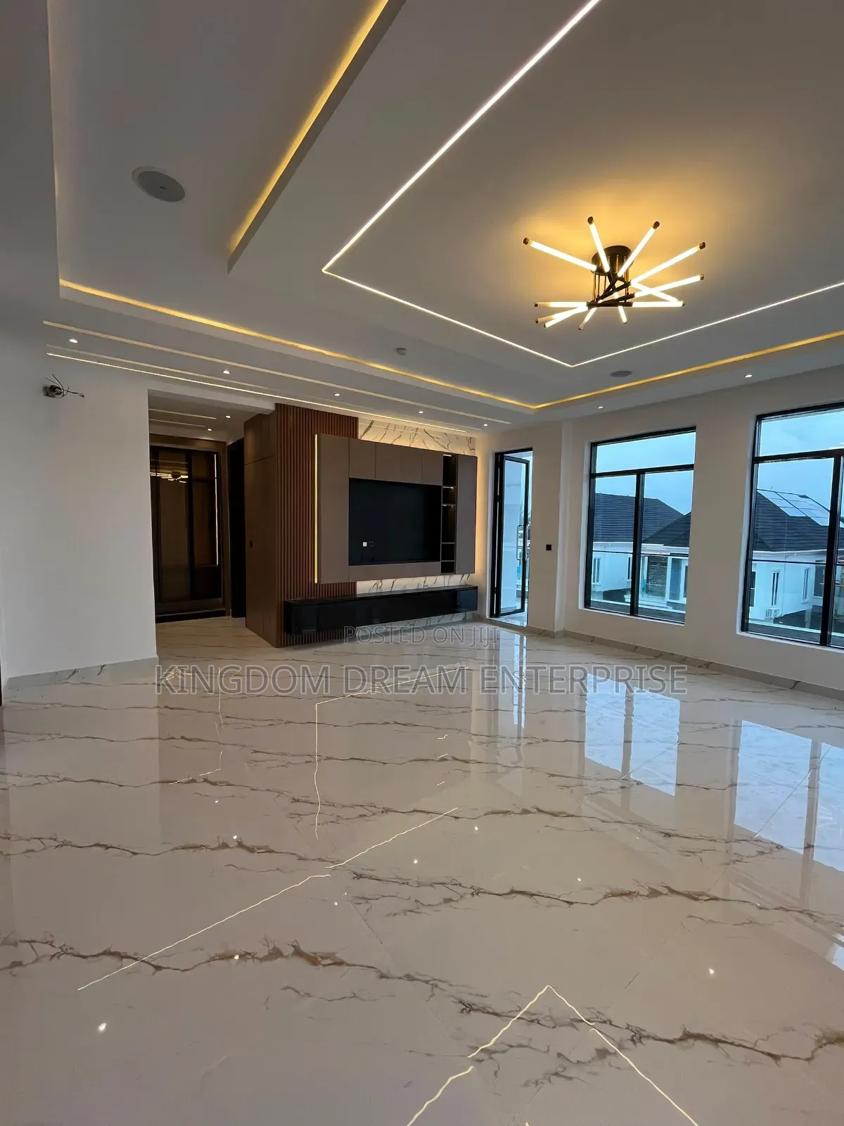 5bdrm Duplex in Ikota Lekki Lagos for sale in Ikota