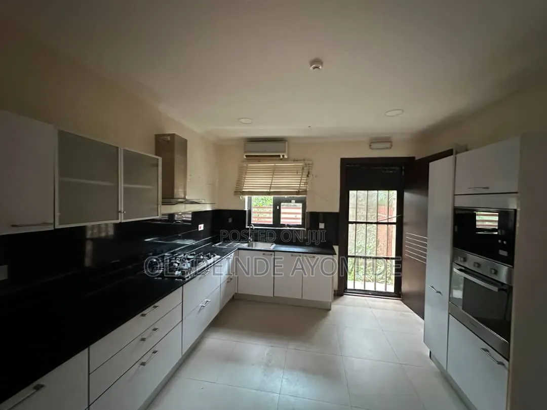 4bdrm Townhouse / Terrace in Old Ikoyi for rent in Old Ikoyi