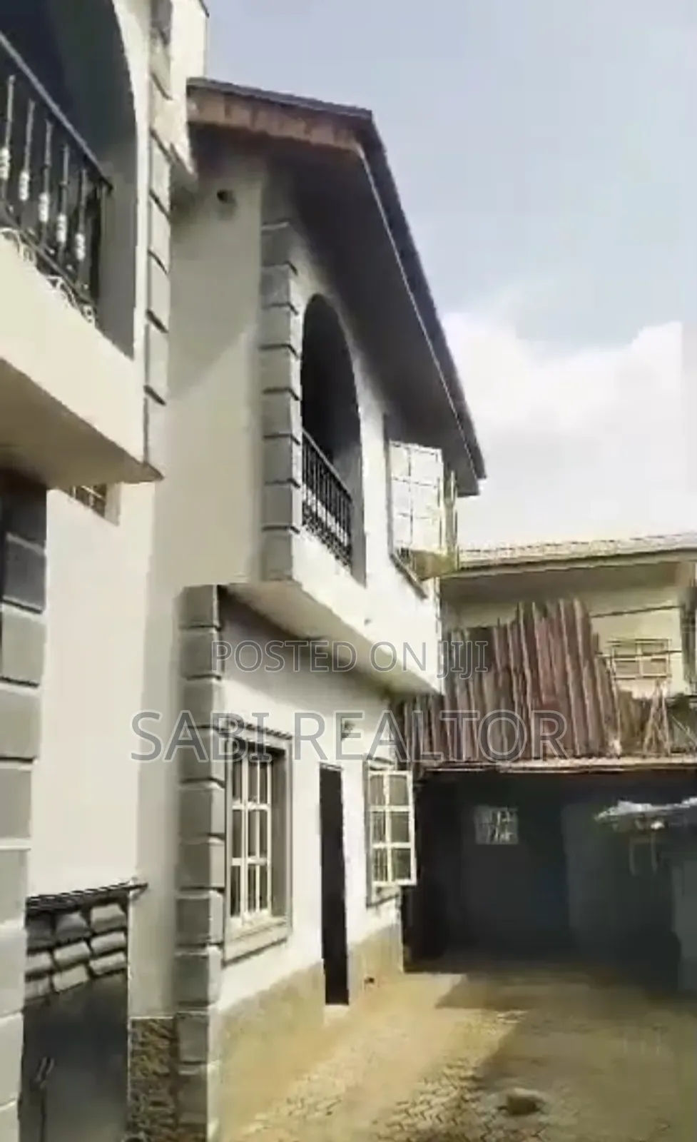 Furnished 5bdrm Duplex in Oko-Oba for sale in Oko-Oba