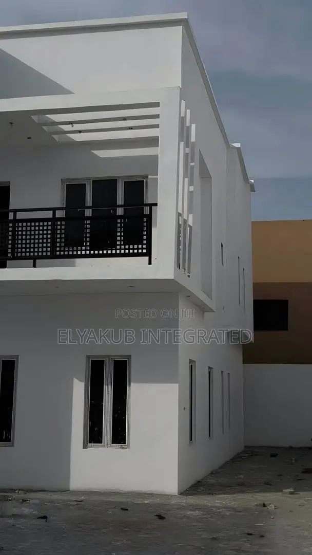 5bdrm House in Federal Estate, Kumbotso for sale in Kumbotso