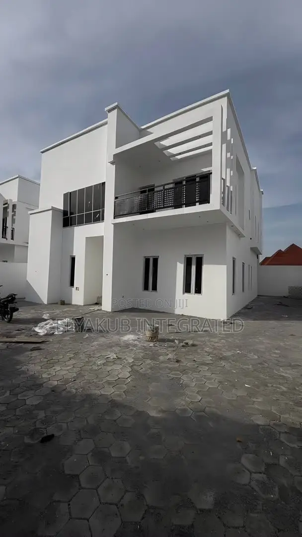 5bdrm House in Federal Estate, Kumbotso for sale in Kumbotso