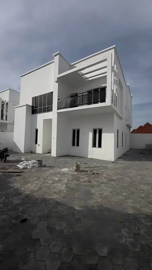 5bdrm House in Federal Estate, Kumbotso for sale in Kumbotso