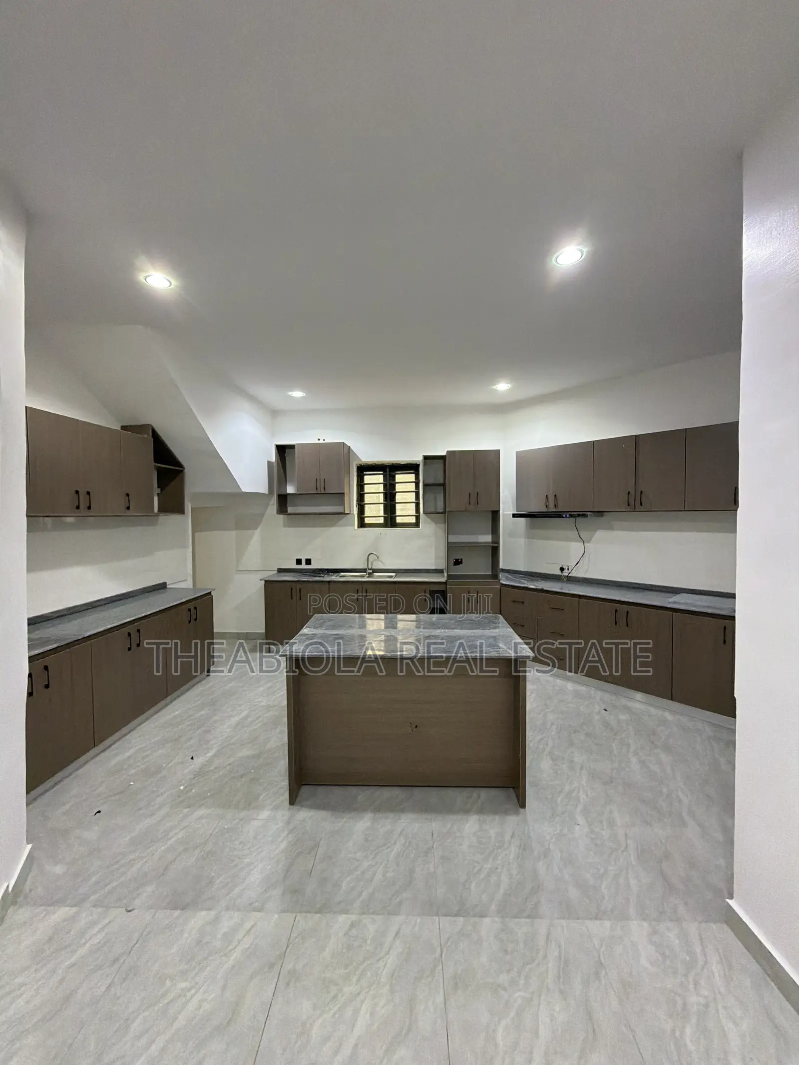 4bdrm Maisonette in Wuye, Abuja for rent in Wuye