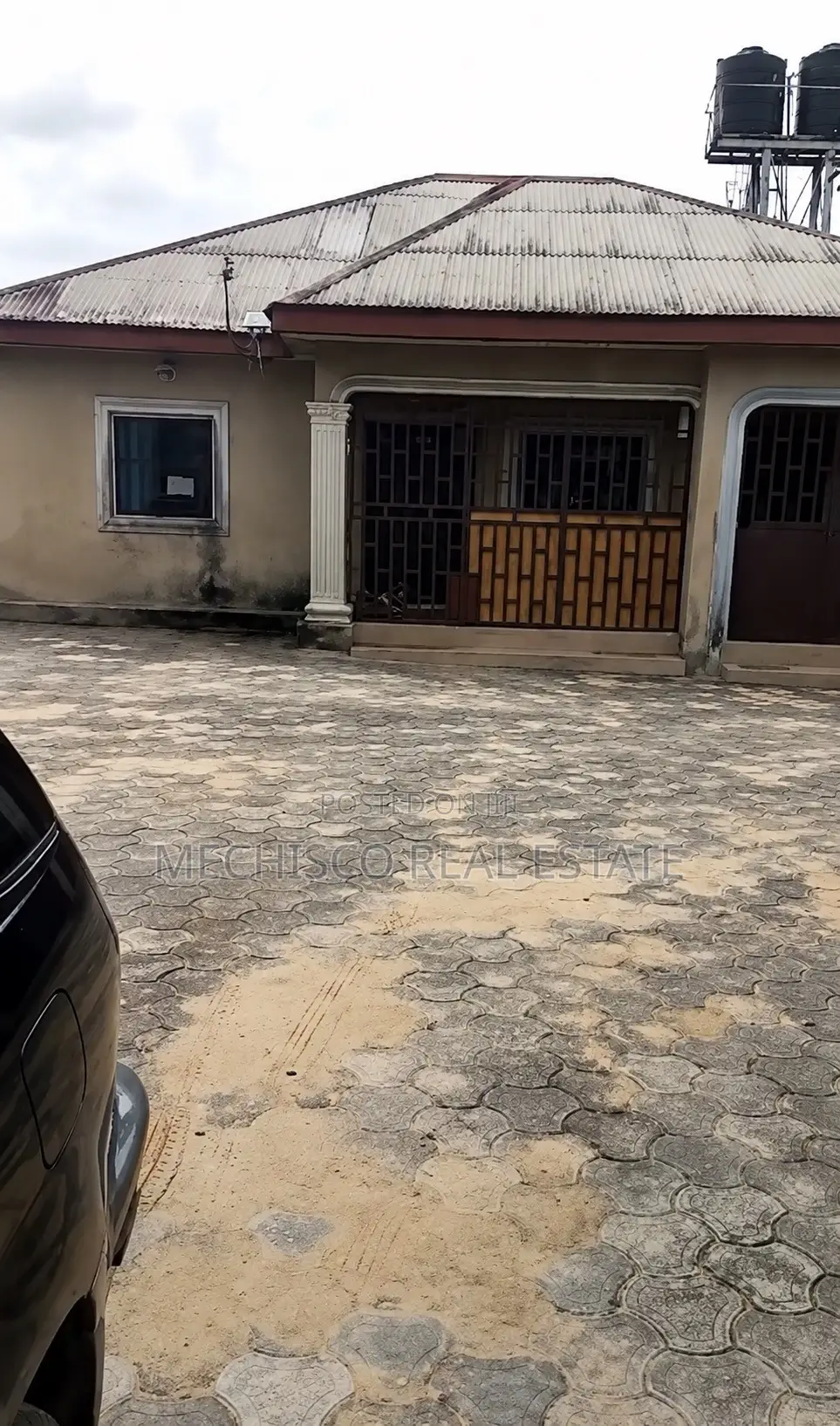 4bdrm Block of Flats in Obio-Akpor for sale in Obio-Akpor