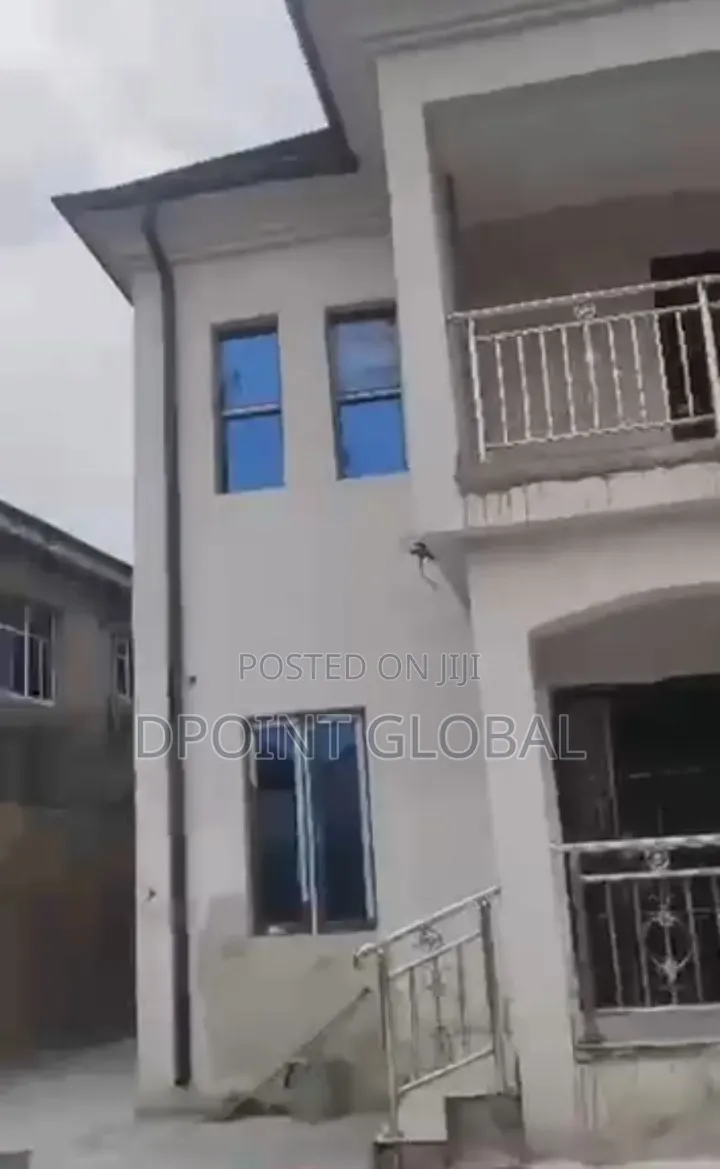 9bdrm Duplex in Not Estate, Ipaja / Ipaja for sale in Ipaja / Ipaja