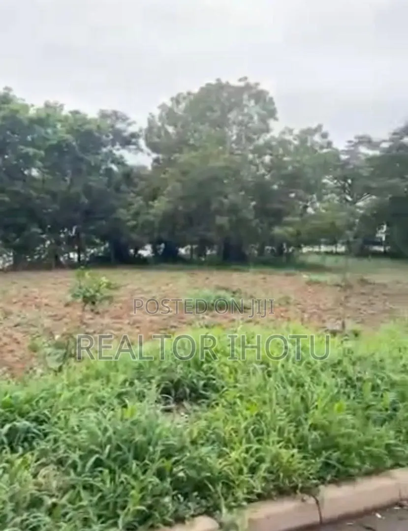 1813sqm, Maitama (Main)Land for Sale in Maitama