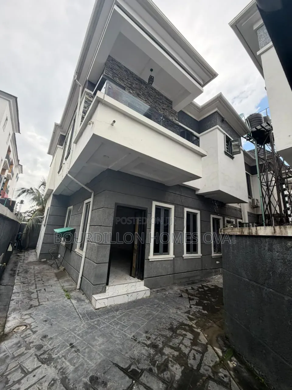 4bdrm Duplex in Lekki Phase 1 Lagos for rent in Lekki Phase 1