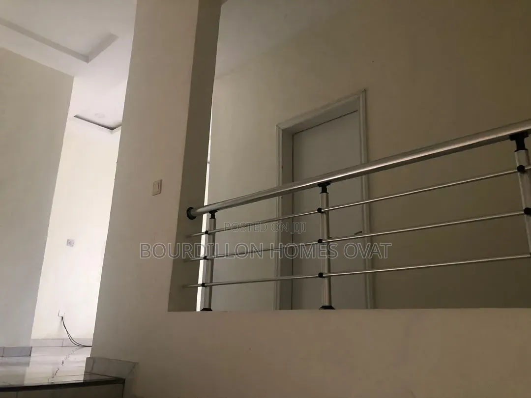 4bdrm Duplex in Lekki County Lagos for rent in Lekki Expressway