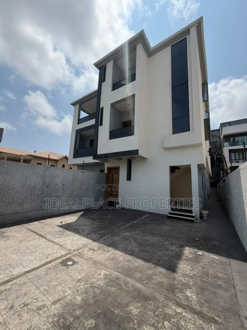 3bdrm Block of Flats in Lekki Phase 1 for sale in Lekki Phase 1