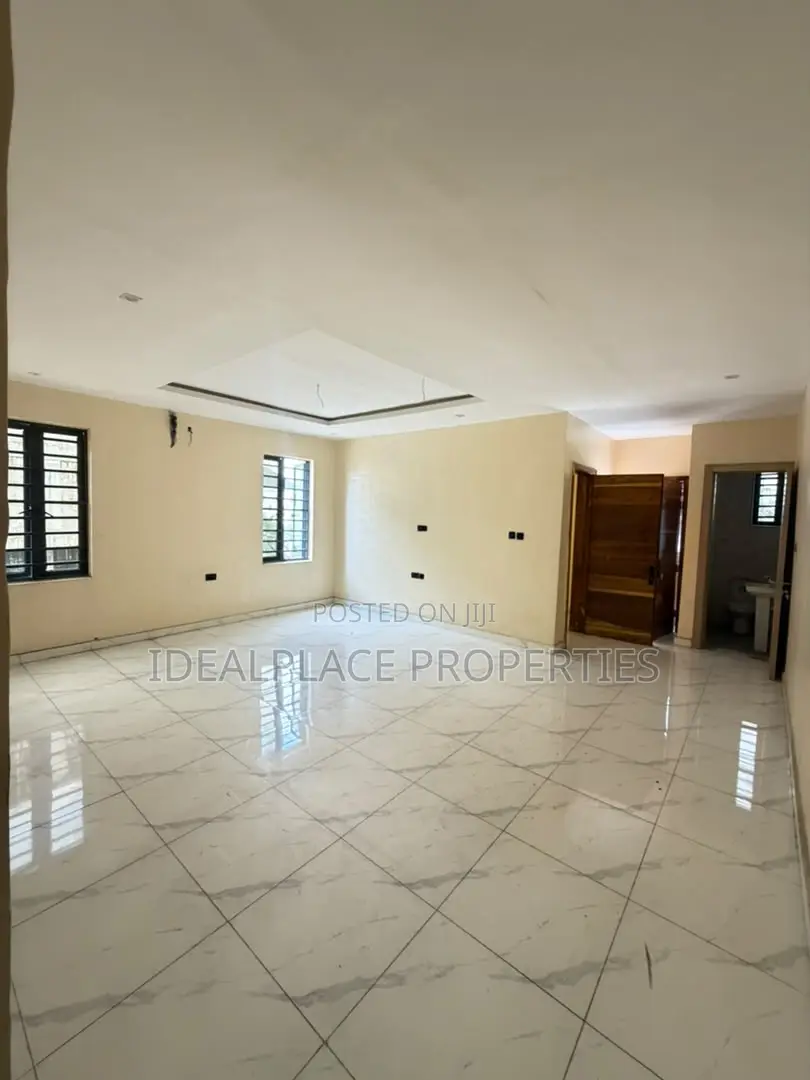 3bdrm Block of Flats in Lekki Phase 1 for sale in Lekki Phase 1