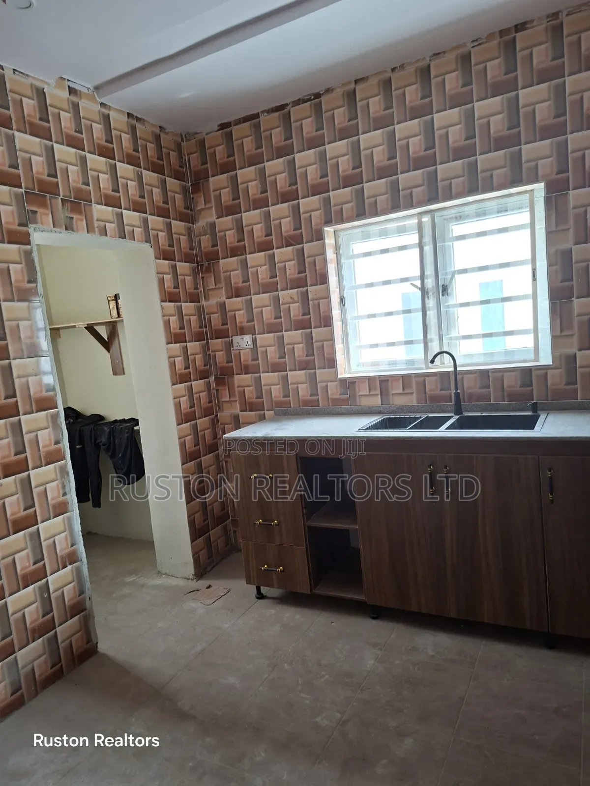 3bdrm Duplex in Akobo for rent in Akobo