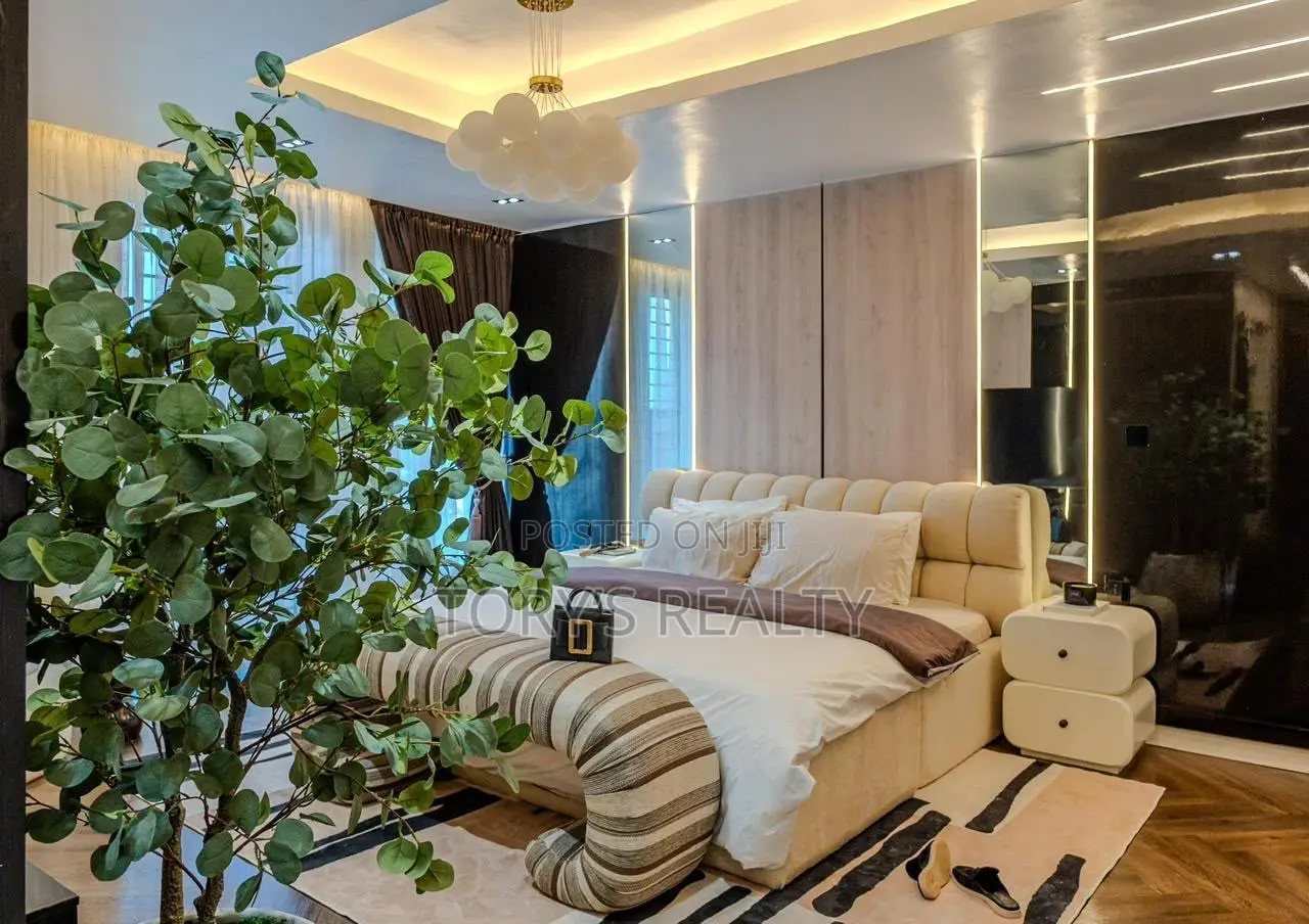 Furnished 3bdrm Apartment in Lekki Phase 1 for sale in Lekki Phase 1