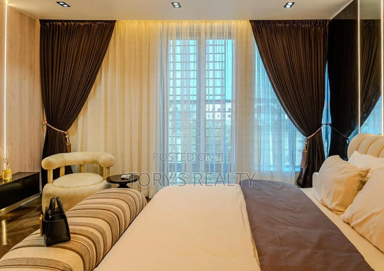 Furnished 3bdrm Apartment in Lekki Phase 1 for sale in Lekki Phase 1