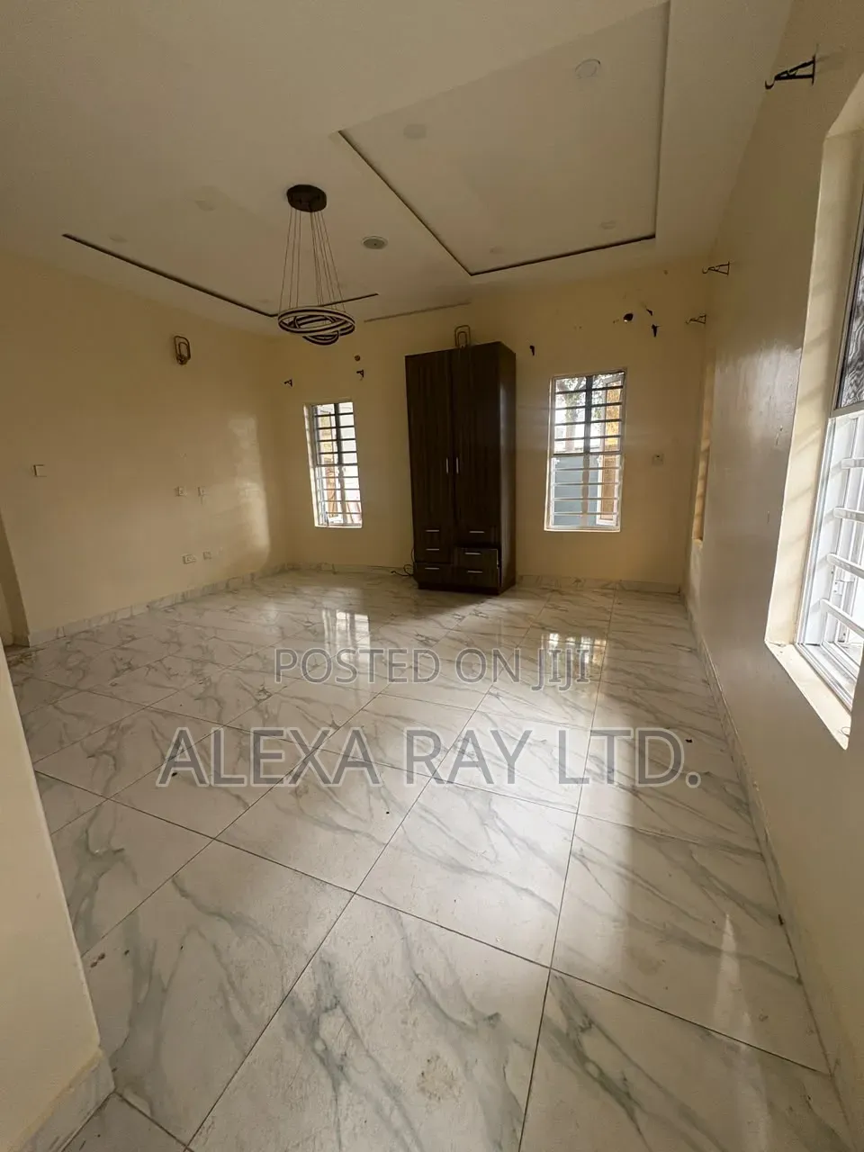 Studio Apartment in Chevron for rent in Chevron