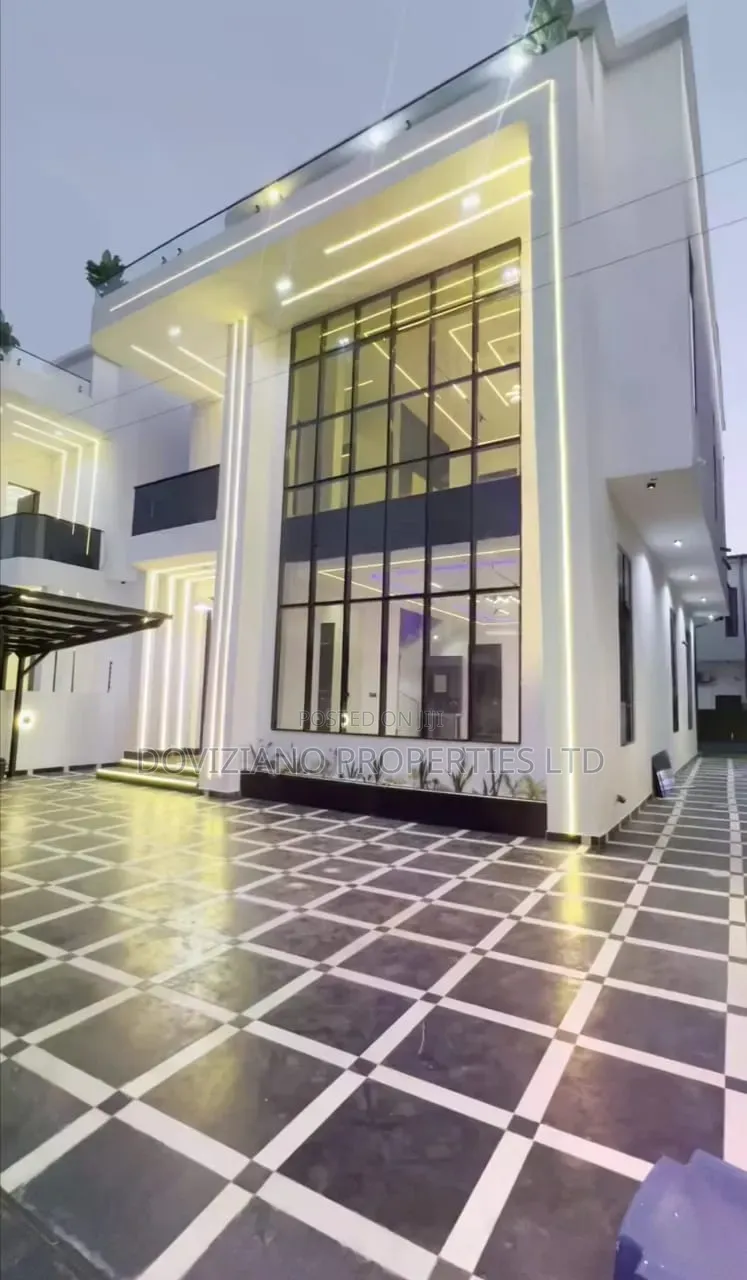 5bdrm Duplex in Off Lekki-Epe Expressway for sale in Off Lekki-Epe Expressway