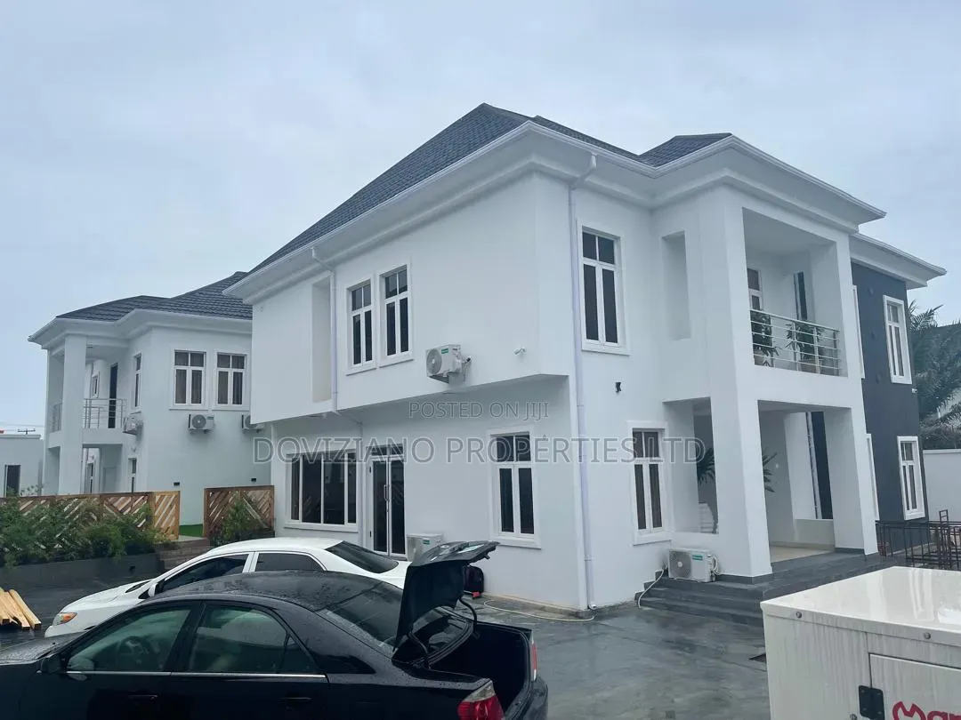 Well Built 13 Furmished Rooms Hotel and House in Ogombo