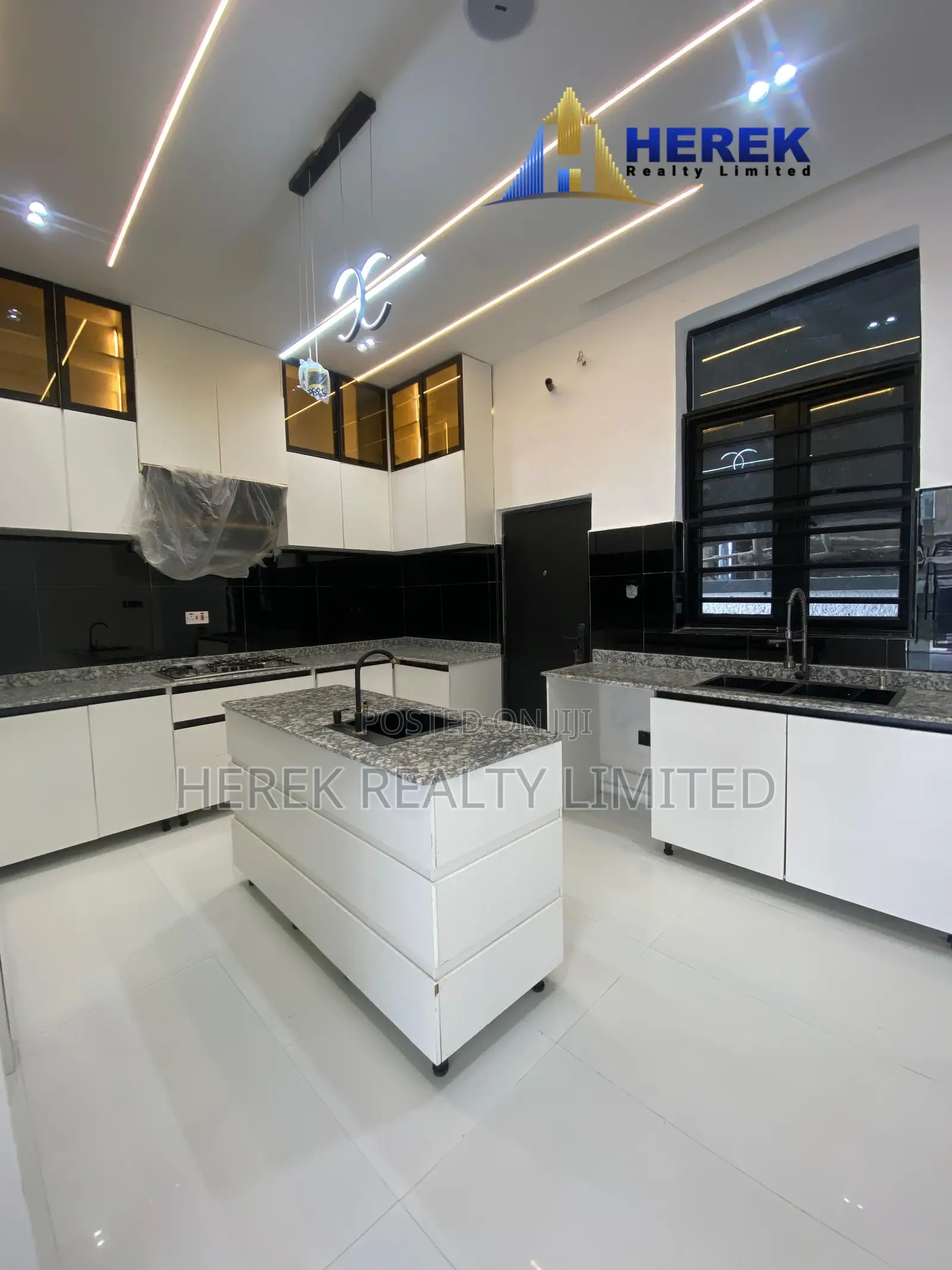 4bdrm Duplex in Thera Annex, Sangotedo for sale in Sangotedo