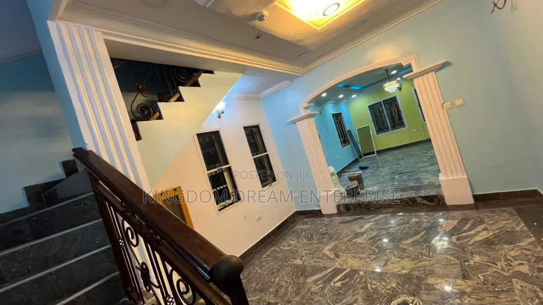 5bdrm Duplex in Osapa London Lekki for rent in Osapa london