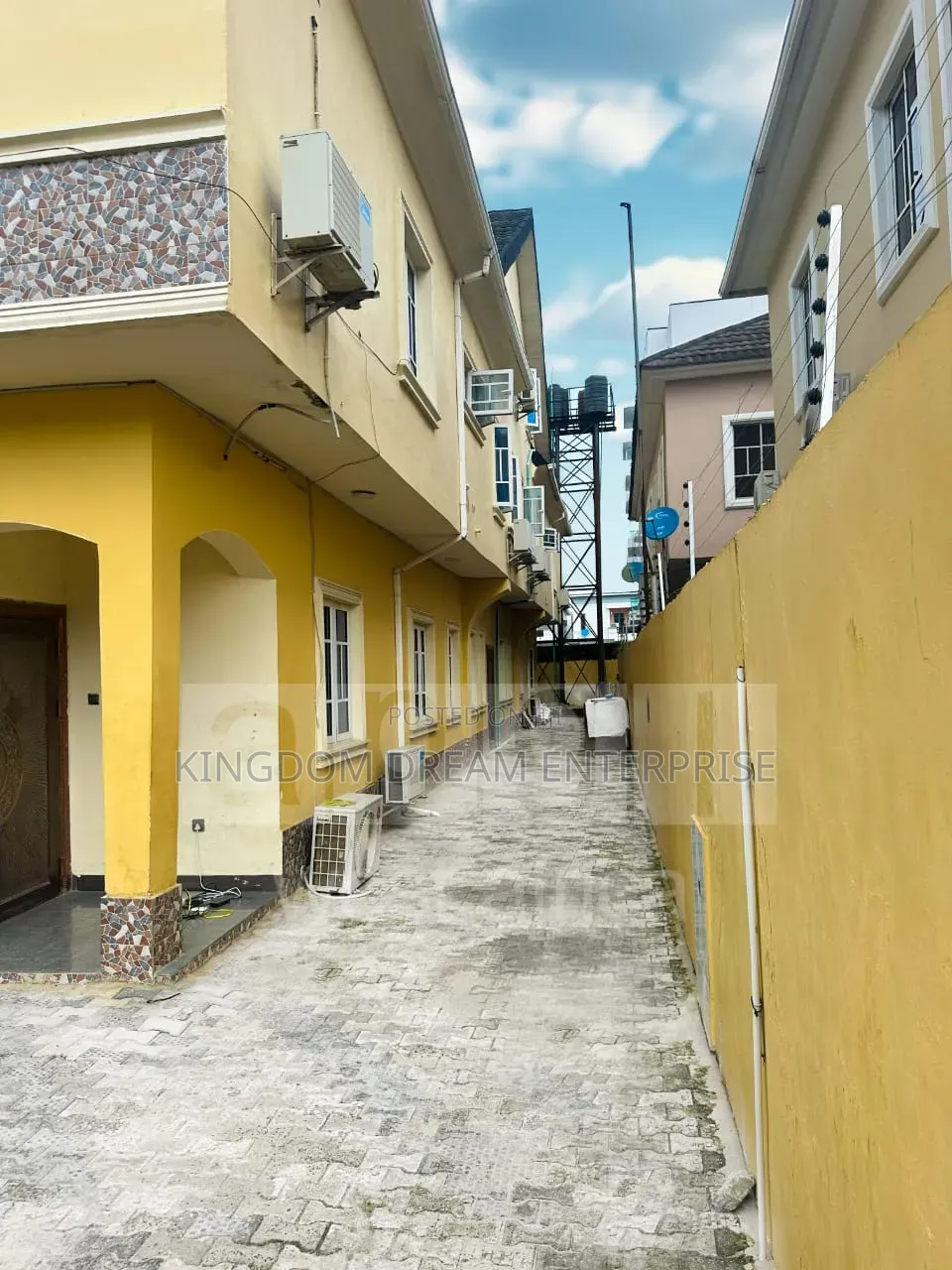 4bdrm Duplex in Chevron Drive Lekki for sale in Chevron
