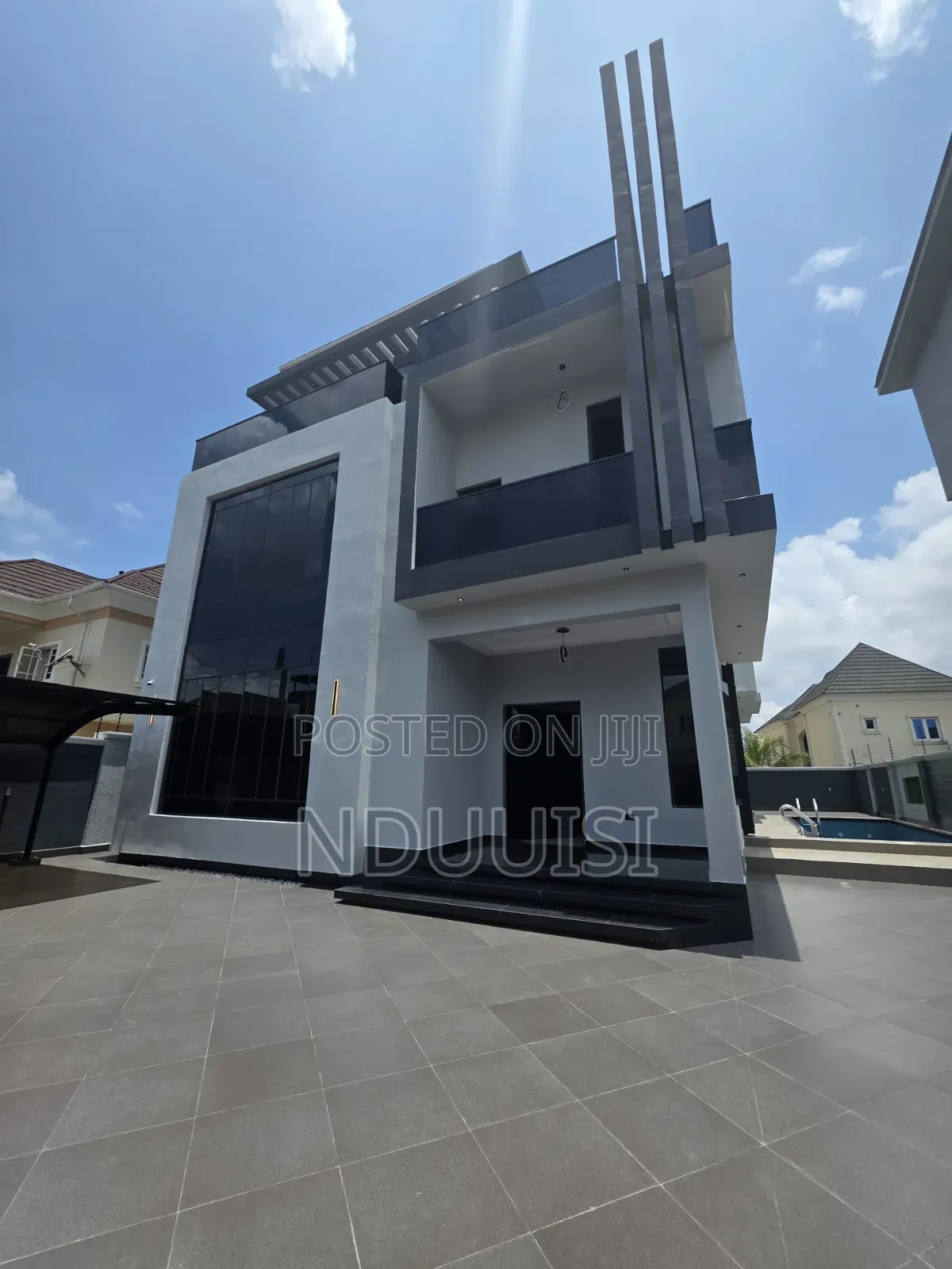 5bdrm Duplex in Apo Resettlement for sale in Apo Resettlement