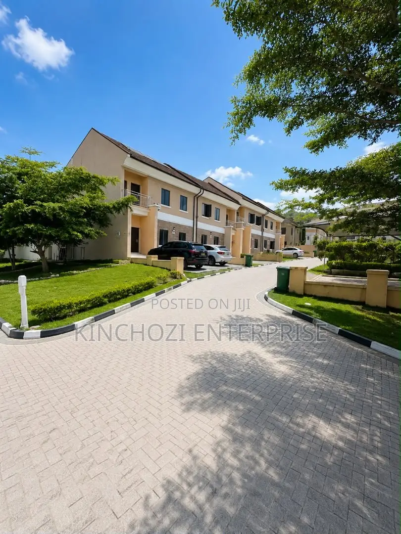 3bdrm Duplex in Rockvale Manors for rent in Gudu