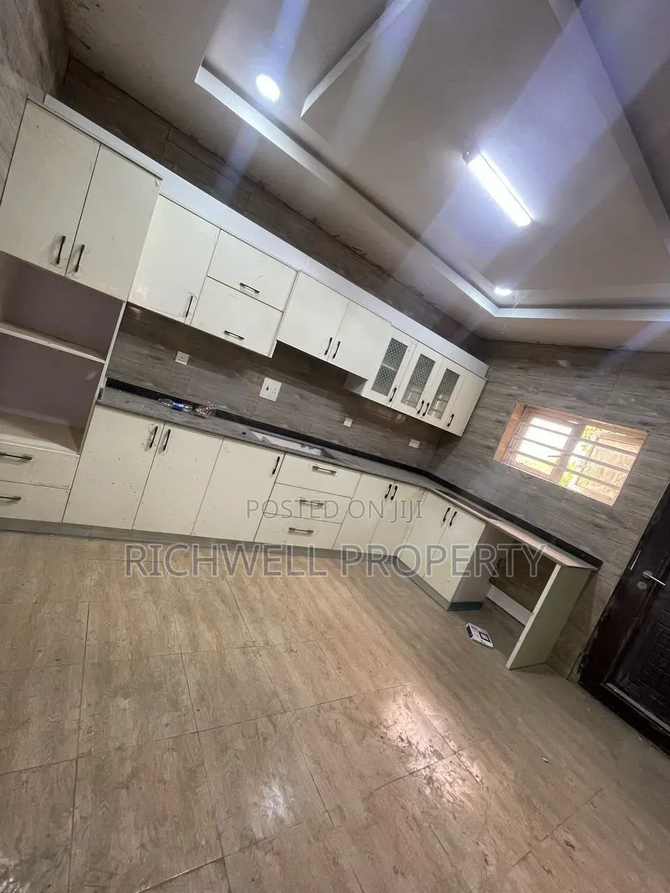 6bdrm Duplex in Alaubosa, Alalubosa for rent in Alalubosa